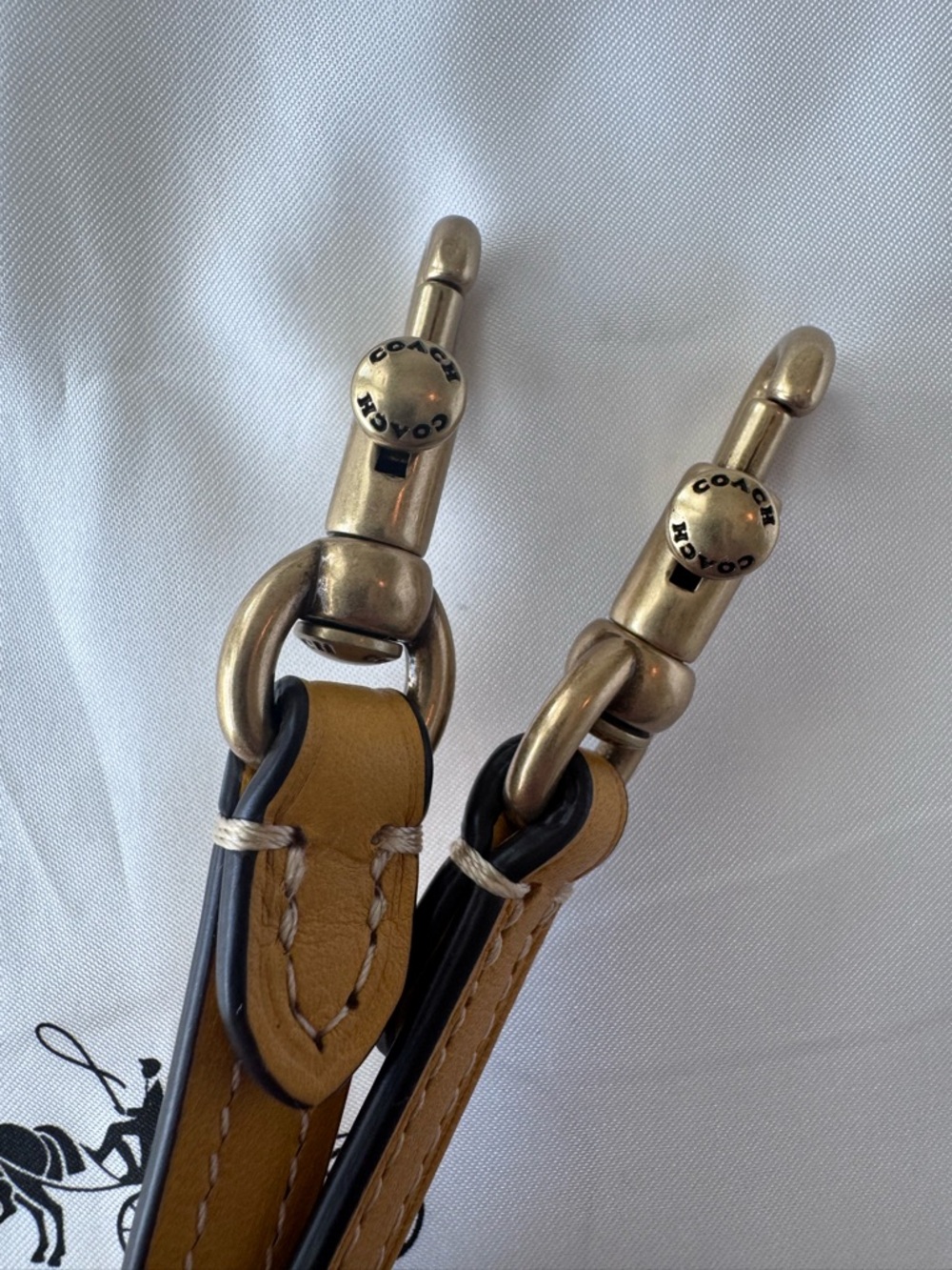 Coach Pebbled Leather Tote in Mustard Gold with two detachable shoulder straps - Picture 10 of 16